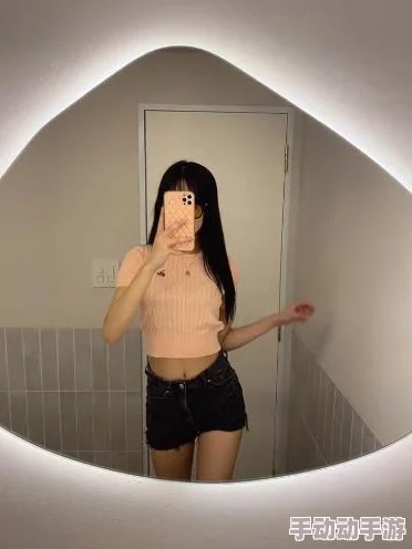 电车上强制波多野结衣：近日，社交媒体热议此事件，引发公众对公共场所行为规范的广泛讨论与反思