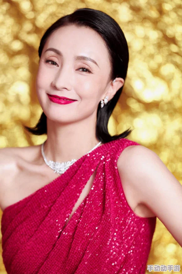 熟女视频：最新动态揭示了这一领域的热门趋势与观众偏好的变化，值得关注与讨论