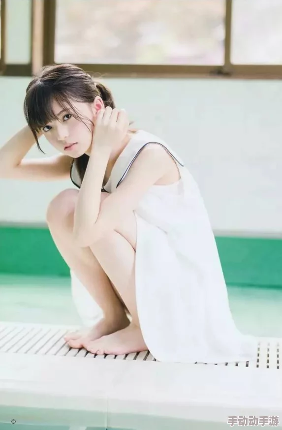 国产美女mm131爽爽爽，网友纷纷表示欣赏其自然美，认为这种风格更贴近生活，令人感到亲切和放松