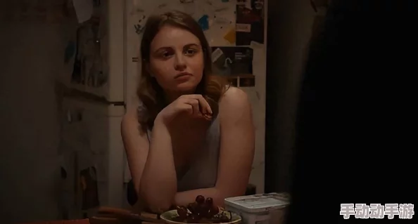 另类综合激情艳母：揭示当代家庭关系中的复杂情感与社会变迁的深刻影响