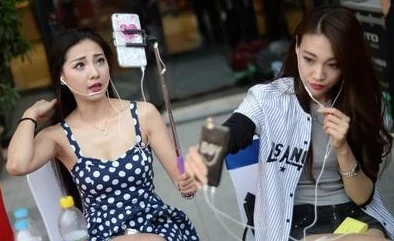 精品国产美女福到在线直播：最新动态与观众互动热潮不断，精彩内容引发广泛关注与讨论