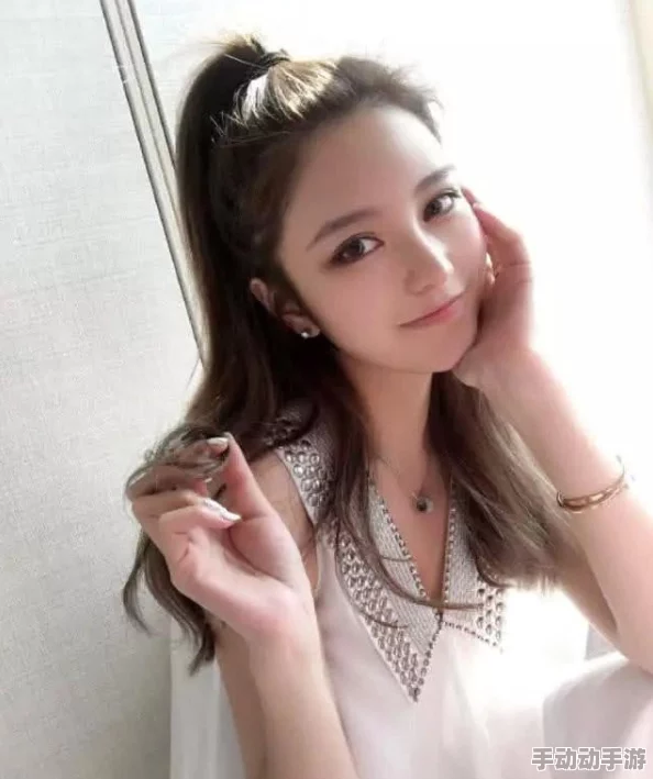 床战三美妇我本风流，这部作品引发了网友们的热议，大家对情节和角色设定有着不同的看法，讨论十分激烈