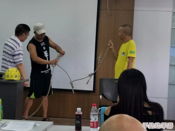 野外三级国产在线观看：最新进展与相关动态分析，探讨其在当今社会文化中的影响与意义