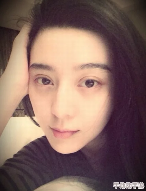 林熙蕾的三级视频引发热议，网友纷纷讨论其对娱乐圈的影响与个人形象的变化