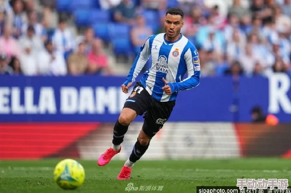 久久婷婷色香五月综合激情：最新动态揭示了该平台在内容更新和用户互动方面的显著提升，吸引了更多年轻用户的关注