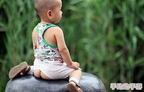 宝贝你下面湿了，许多网友对此表示惊讶，有人认为这是调侃，也有人觉得过于露骨，引发热议