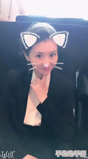 网友自拍区一区二区三区：最新自拍潮流与技巧分享，带你领略不一样的自我风格与创意表达！