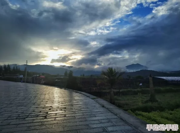 91吃瓜网回家的路：一路风景如画，带你领略不一样的归途体验与感悟