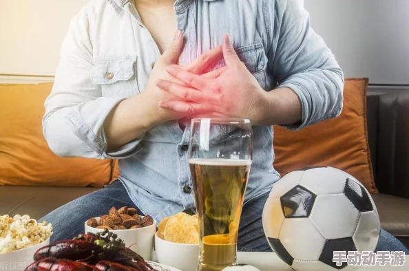 日本午夜电影院：许多网友认为这是一个独特的文化现象，既能满足夜猫子的需求，又为电影爱好者提供了更多选择