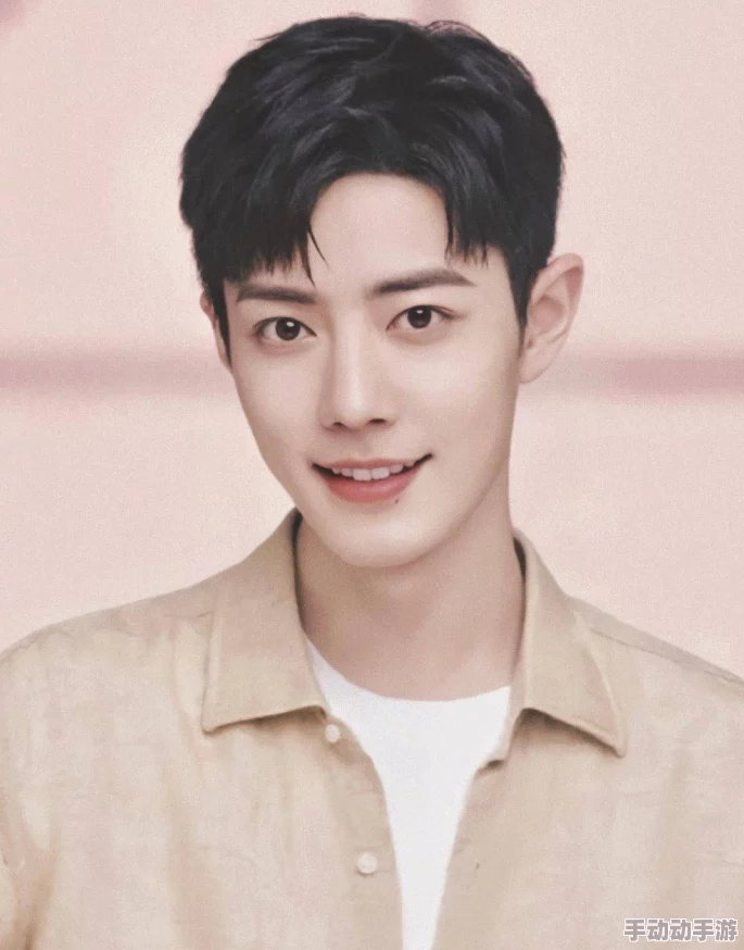 三上悠亚女教师最新动态：新剧即将上线，粉丝期待她在角色中的精彩表现与更多幕后花絮