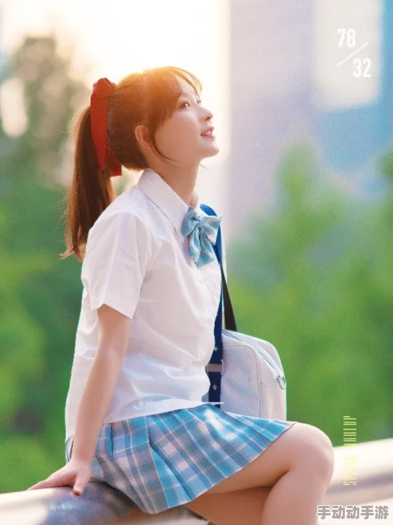 清纯唯美一二区jk：最新动态展示了年轻女孩们的时尚穿搭与青春活力，展现出独特的校园风格与清新气息