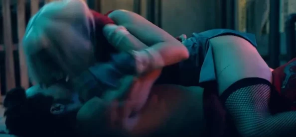 狠狠操影视：许多网友认为该内容过于低俗，影响了影视作品的艺术价值和观众的观看体验