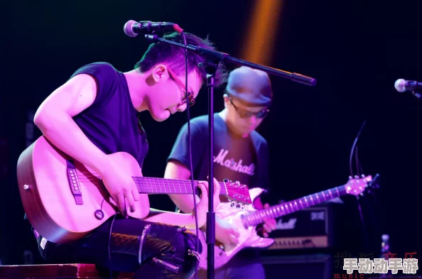 五月天第四色最新动态：乐队新专辑即将发布，粉丝期待已久的巡演计划也在紧锣密鼓筹备中