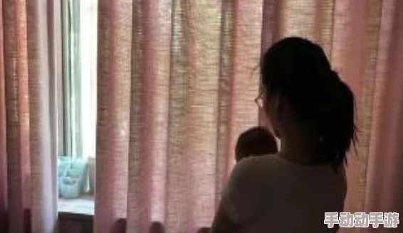 又黄又湿又爽吸乳视频引发网友热议，许多人表示好奇，但也有不少人认为内容不适合传播