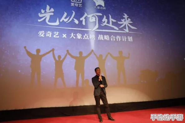 x9x9x9任意槽大象＂：这是一种独特的设计理念，旨在通过灵活多变的结构来实现空间利用最大化，同时展现出大象这一动物的形象与特点