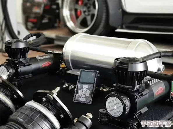 暗区突围G18C手枪深度解析:性能、改装与实战应用指南 暗区突围G18C手枪深度解析:性能、改装与实战应用指南