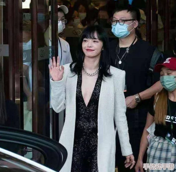 夜夜夜爽bbbb性视频：最新动态与相关讨论引发广泛关注，网友热议内容及其影响力持续升温