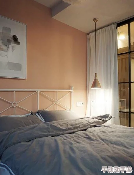 帅哥和美女上床：许多网友认为这是一种美好而浪漫的情感表达，但也有人担心这种行为可能带来的负面影响