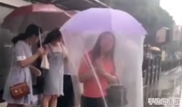 男女无遮挡滚床单免费观看，许多网友认为这种内容过于露骨，不适合未成年人观看，应该加强监管