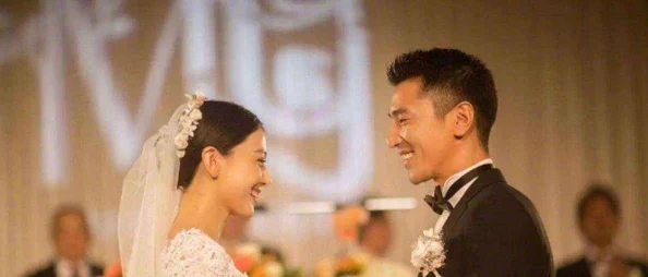 三只狼兄的宠妻宋钦：在爱情与挑战中，她如何逆袭成为众人瞩目的焦点？