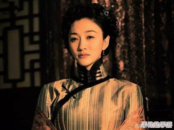 三只狼兄的宠妻宋钦：在爱情与挑战中，她如何逆袭成为众人瞩目的焦点？