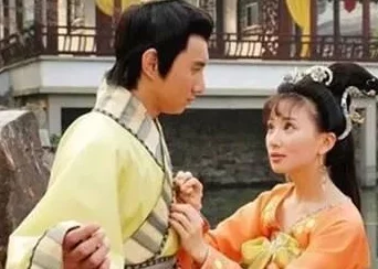 国产在线第三页：网友热议内容丰富，期待更多优质作品涌现，提升国产影视的整体水平与影响力