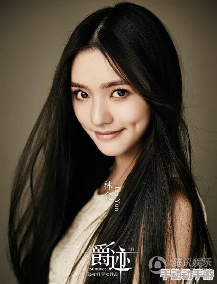 揭秘香港嫩模女神林手口的完整生活与职业背后故事,展现她的魅力与才华 揭秘香港嫩模女神林手口的完整生活与职业背后故事,展现她的魅力与才华