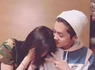 共情1V3"曝八卦:男星与两女星绯闻缠身,内幕揭秘惊人真相! 共情1V3"曝八卦:男星与两女星绯闻缠身,内幕揭秘惊人真相!