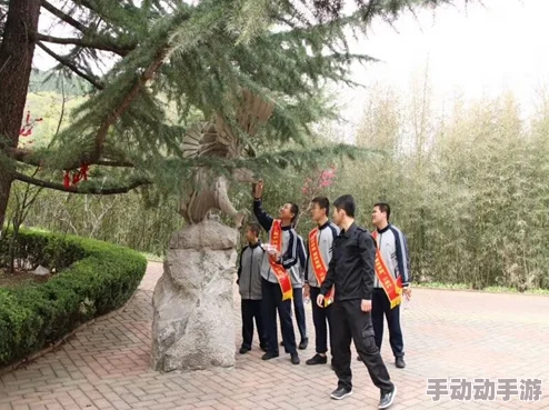 男生操女生软件：最新动态揭示该应用的使用情况及其对青少年心理健康的影响，引发社会广泛关注与讨论