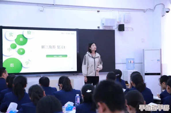 在校园中悄然绽放的爱情：操女生小说中的青春与成长故事