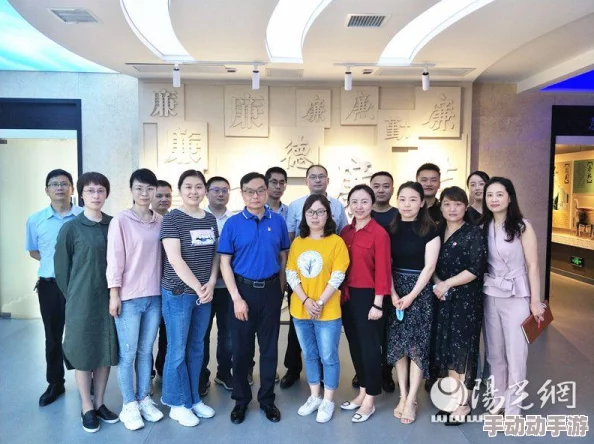 污污污视频在线观看：最新动态揭示了平台内容更新与用户互动的新趋势，吸引了更多观众的关注