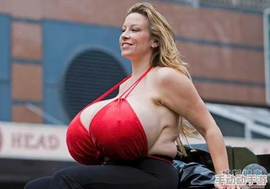 豪妇荡乳h：近期该作品在网络上的讨论热度持续上升，吸引了众多观众的关注与评论