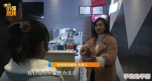 边摸边吃奶，激情四溢的精彩瞬间尽在这里，快来免费观看吧！