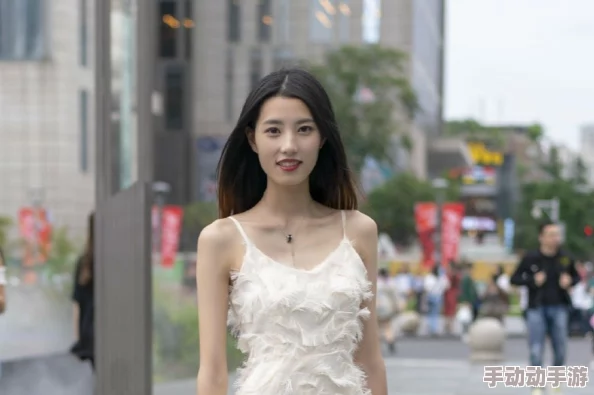 被蹂躏的美妇：最新动态揭示了她在逆境中重生的勇气与坚韧，令人感动不已