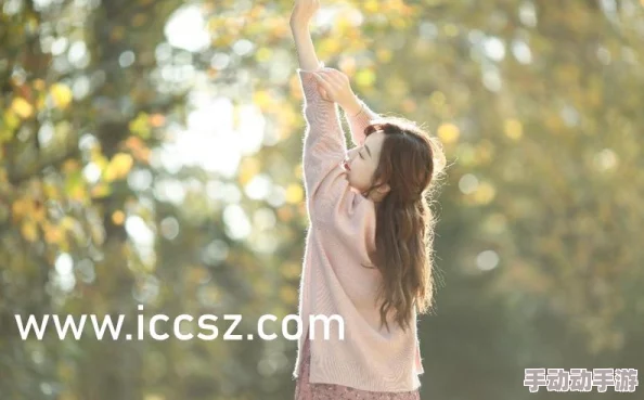 唐三把朱组清埇的不亦乐乎：新动态揭示两人合作背后的趣事与挑战，粉丝热议不断引发关注