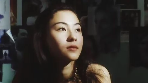 陈冠希与张柏芝的实干合作：揭秘bd在线观看背后的故事与精彩瞬间