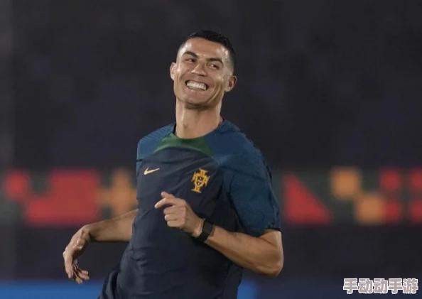 全民冠军足球攻略：最强B级球员选择指南，培养哪个更厉害？