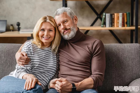 探索成熟魅力：揭示性欧美文化中老年女性的独特吸引力与自由生活方式