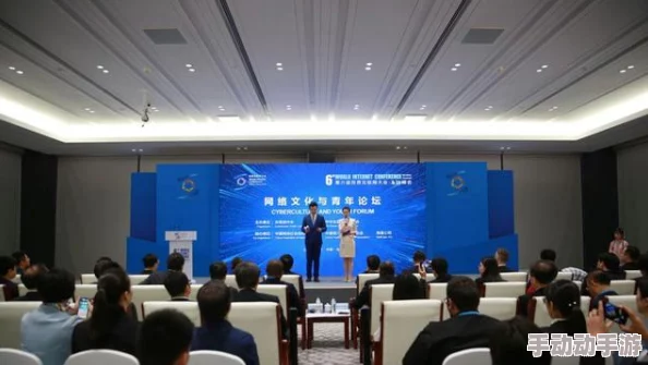 日本夏冰寒说：高h重口激h交h喝尿：近期相关作品引发热议，讨论其对社会文化的影响与接受度逐渐升温