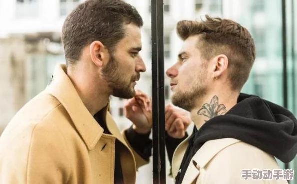 欧美男男gaygays：最新动态与趋势分析，探讨当代文化对LGBTQ+群体的影响及其在社会中的地位变化
