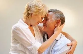 探索老妇性视频的多样性与文化影响：老年人性生活的真实面貌