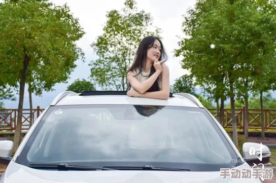 女人在激情中体验粗大的猛进猛出，感受身体与心灵的极致碰撞