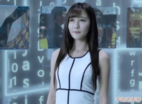 日本夏冰寒说：美女脱精光让男生摸屁屁，现场气氛火热，引发众多围观者拍照录视频，社交媒体上迅速传播