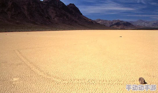 探索死亡谷：揭示这片神秘荒原背后的自然奇观与人类历史的交织之旅