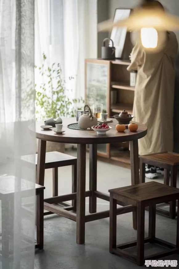 女生无遮挡：近日社交媒体上引发热议，众多网友分享个人观点，讨论这一现象对社会文化的影响