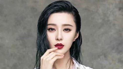 范冰冰与外国友人的奇幻冒险:一场意外的文化碰撞与情感交织的小说 范冰冰与外国友人的奇幻冒险:一场意外的文化碰撞与情感交织的小说