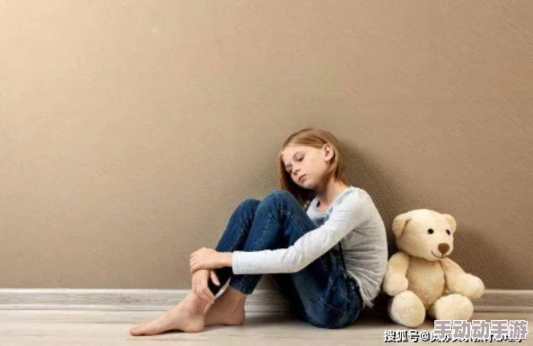 欧美黄色片视频：最新动态揭示了该领域的市场变化与观众偏好的转变，影响着内容创作和传播方式