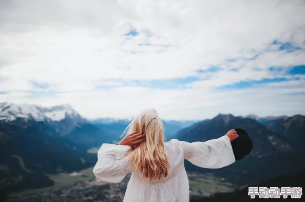 在逆境中绽放:四位女性如何团结一心,面对挑战与黑人群体的力量共舞 在逆境中绽放:四位女性如何团结一心,面对挑战与黑人群体的力量共舞