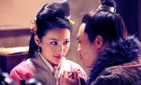 武松与潘金莲之间的爱恨纠葛：紧密关系背后的故事与情感