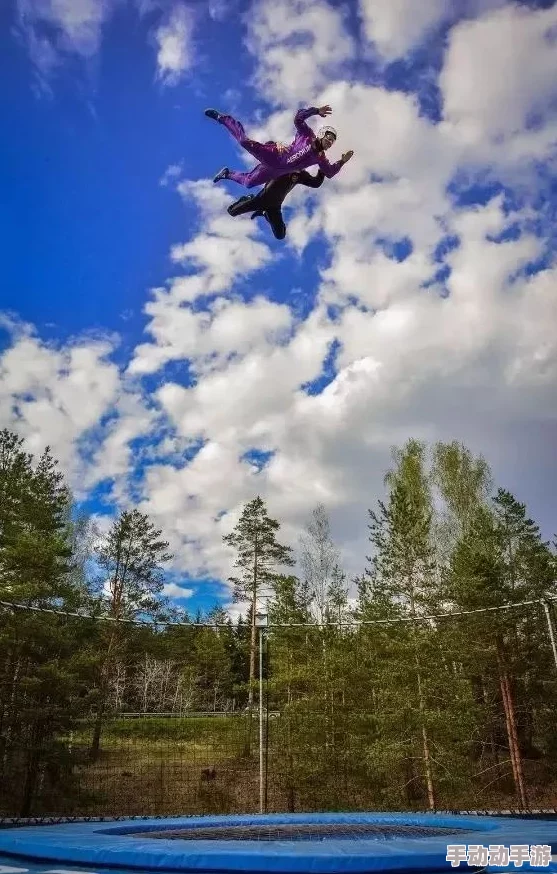 探索极限:把腿放到台扩张的高H体验与感受分享 探索极限:把腿放到台扩张的高H体验与感受分享